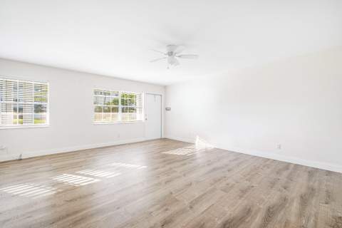 2455 NE 51st Street #E102, Fort Lauderdale FL - photo 16 of 38