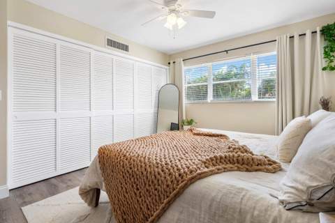 2455 NE 51st Street #E102, Fort Lauderdale FL - photo 20 of 38