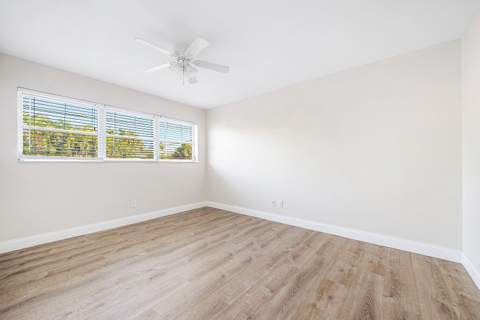 2455 NE 51st Street #E102, Fort Lauderdale FL - photo 23 of 38