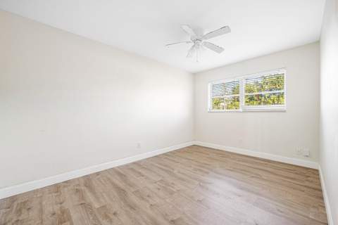 2455 NE 51st Street #E102, Fort Lauderdale FL - photo 24 of 38