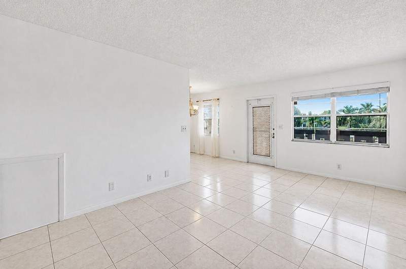 2 bedroom Condominium at 3026 Rexford B, Rexford At Century Village Condo, Boca Raton — photo 4