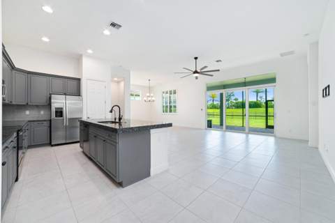 9135 SW Pepoli Way, Port St. Lucie FL - photo 9 of 57