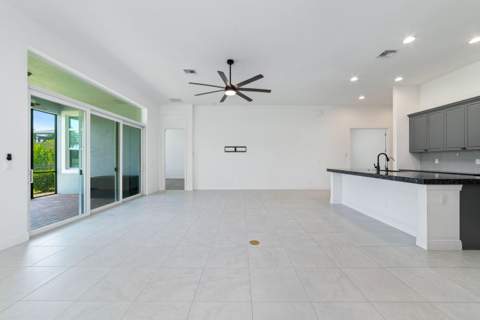 9135 SW Pepoli Way, Port St. Lucie FL - photo 11 of 57