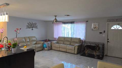911 NE 58th Street, Oakland Park FL - photo 9 of 19