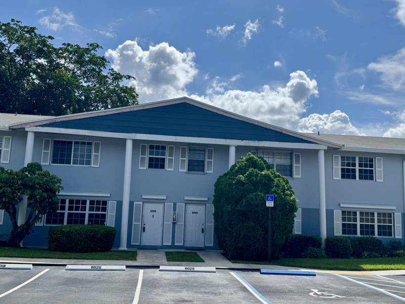 3 bedroom Townhouse at 8028 SW 17th Place #, Arrowhead Golf & Tennis Club, Davie — photo 2