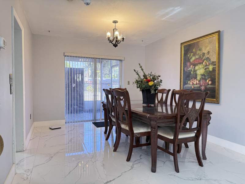 2 bedroom Single Family Residence at 7201 McKinley Street, Boulevard Heights Section, Hollywood — photo 2