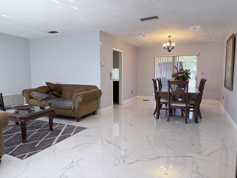 2 bedroom Single Family Residence at 7201 McKinley Street, Boulevard Heights Section, Hollywood — photo 3