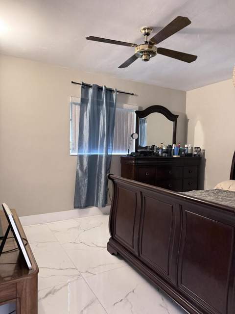 7201 McKinley Street, Hollywood FL - photo 10 of 13