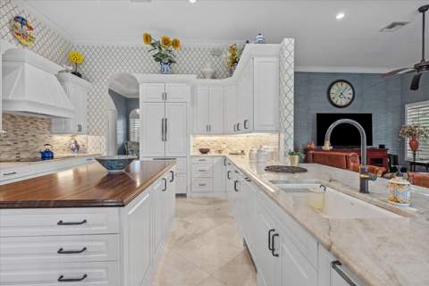 11693 S Breeze Place, Wellington FL - photo 14 of 58