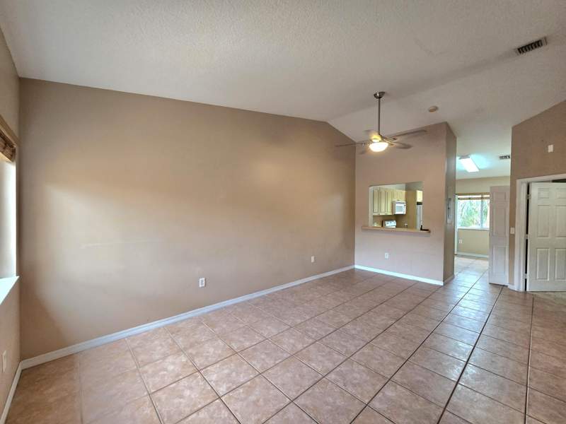 2 bedroom Condominium at 7900 NW 6th Street #205, Cove At French Villas, Pembroke Pines — photo 3
