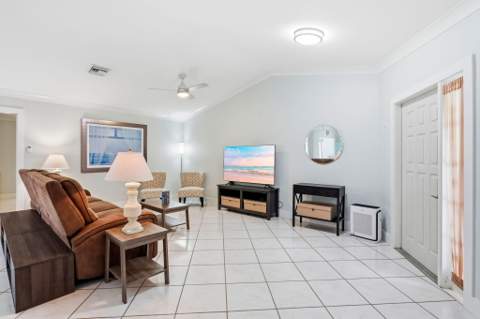 2390 NW 15TH Street, Delray Beach FL - photo 6 of 32