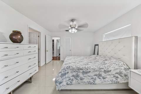 7190 NW 10th Court, Margate FL - photo 7 of 44