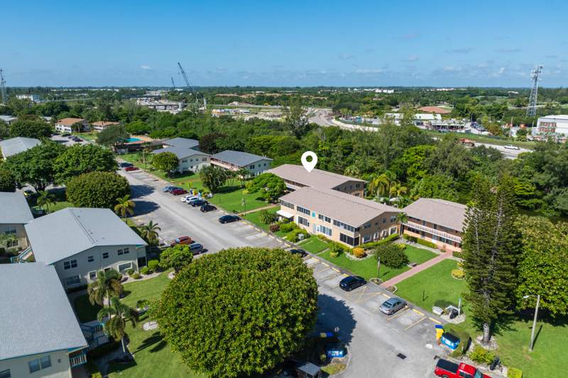 1 bedroom Condominium at 65 Camden C, Camden Condos, West Palm Beach — photo 3