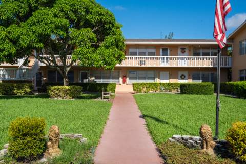 65 Camden C, West Palm Beach FL - photo 24 of 38