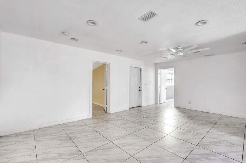 4 bedroom Single Family Residence at 4389 Bellewood Street, Palm Beach Square Unit 5, Palm Beach Gardens — photo 5