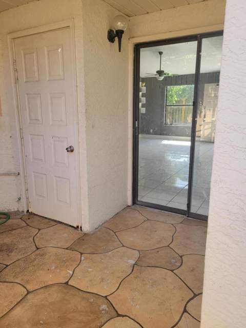 2837 Stoneway Lane #D, Fort Pierce FL - photo 17 of 24
