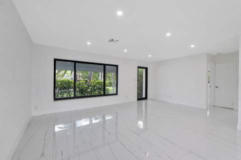 3030 Arthur Street, Hollywood FL - photo 15 of 50