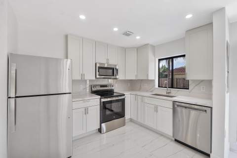 3030 Arthur Street, Hollywood FL - photo 19 of 50