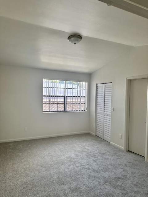 11605 NW 11th Street, Pembroke Pines FL - photo 11 of 20