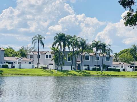 11605 NW 11th Street, Pembroke Pines FL - photo 19 of 20