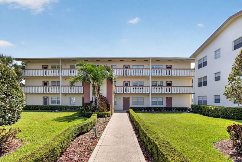 2 bedroom Condominium at 236 Preston Way #f, Preston At Century Village Condo, Boca Raton — photo 2