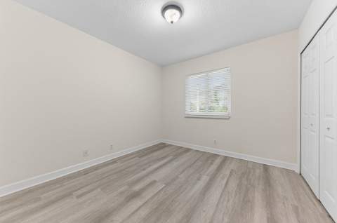 428 Bayfront Drive, Boynton Beach FL - photo 12 of 17