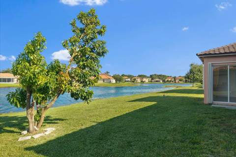 5622 Place Lake Drive, Fort Pierce FL - photo 17 of 20