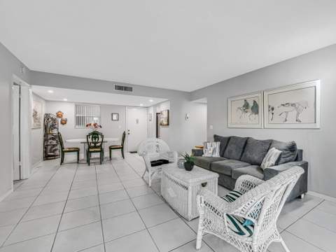 752 Lori Drive #217, Palm Springs FL - photo 8 of 29