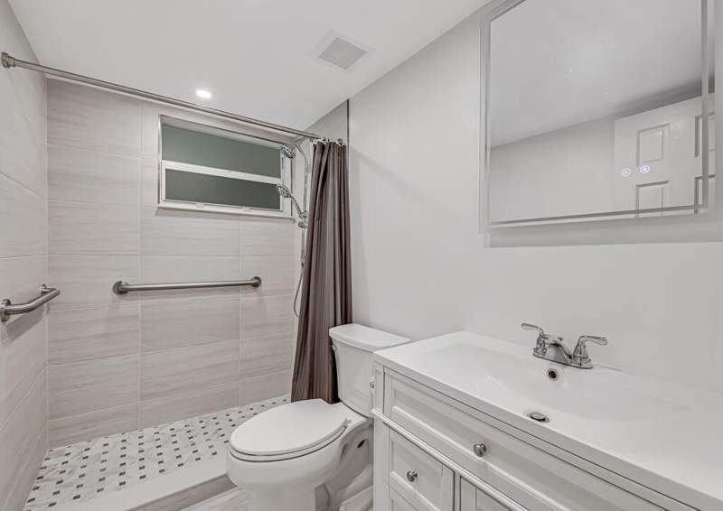 2 bedroom Condominium at 752 Lori Drive #217, Lakeside Village Condo 6, Palm Springs — photo 4