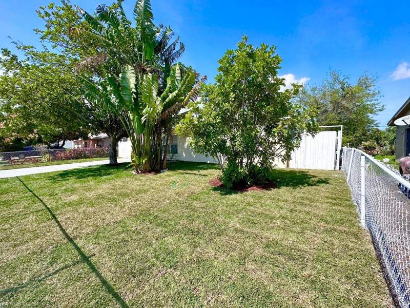 3 bedroom Single Family Residence at 4845 Andros Drive, Gramercy Park Unit 4, West Palm Beach — photo 4