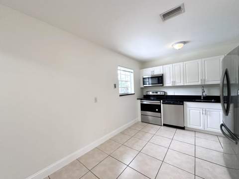 4845 Andros Drive, West Palm Beach FL - photo 10 of 55