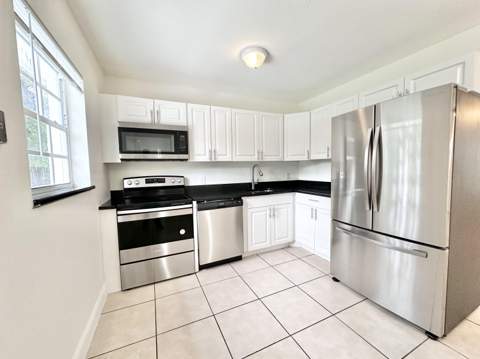4845 Andros Drive, West Palm Beach FL - photo 12 of 55