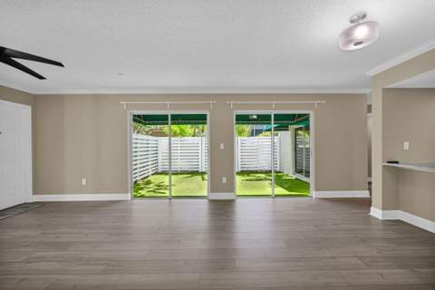 544 NW 98th Avenue, Plantation FL - photo 7 of 44