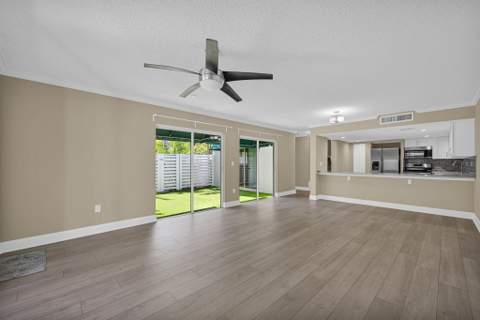 544 NW 98th Avenue, Plantation FL - photo 11 of 44