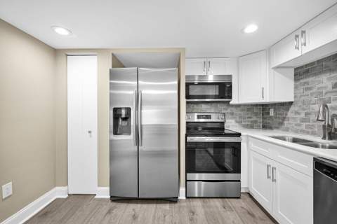 544 NW 98th Avenue, Plantation FL - photo 13 of 44