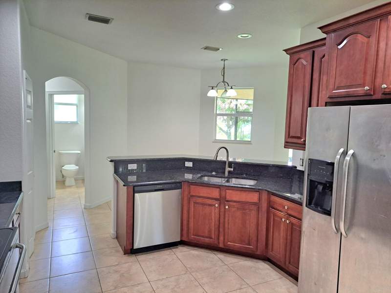 3 bedroom Single Family Residence at 2262 SE Glover Street, Port St Lucie Section 18, Port St. Lucie — photo 5