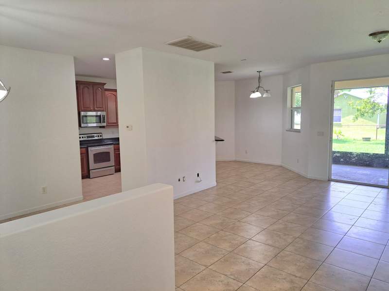3 bedroom Single Family Residence at 2262 SE Glover Street, Port St Lucie Section 18, Port St. Lucie — photo 3