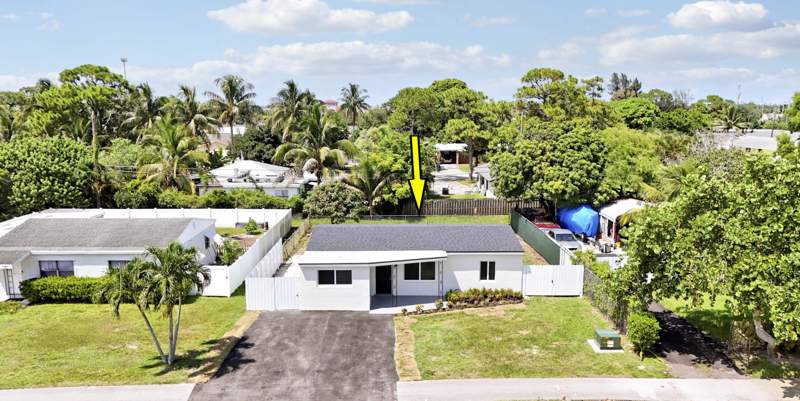 3 bedroom Single Family Residence at 4785 Clinton Boulevard, Kenwood, Lake Worth — photo 4