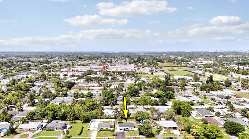 3 bedroom Single Family Residence at 4785 Clinton Boulevard, Kenwood, Lake Worth — photo 3