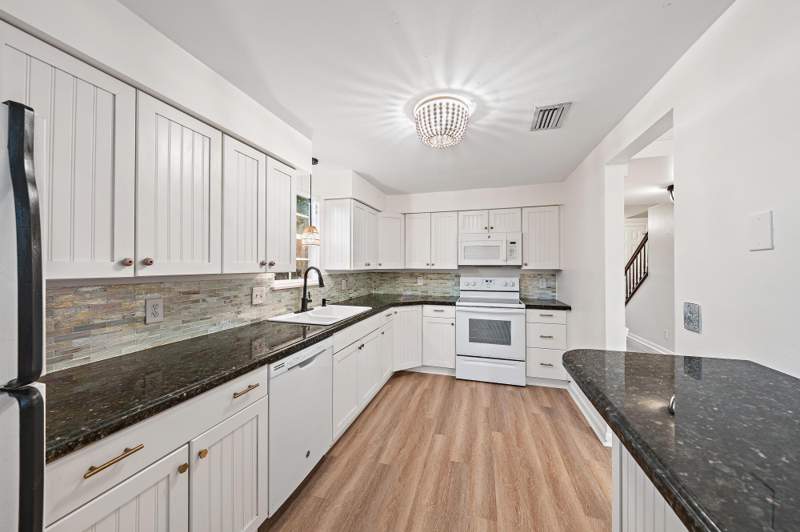 2 bedroom Townhouse at 408 Georgian Park Drive, Georgian Park, Jupiter — photo 5