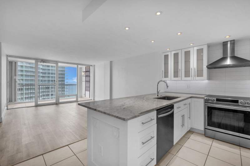 1 bedroom Condominium at 2200 NE 33rd Avenue #17C, White Egret Condo, Fort Lauderdale — photo 4