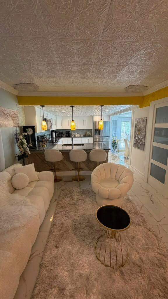 2 bedroom Manufactured Home at 107 Havenwood Drive, Havenwood Park, Pompano Beach — photo 5