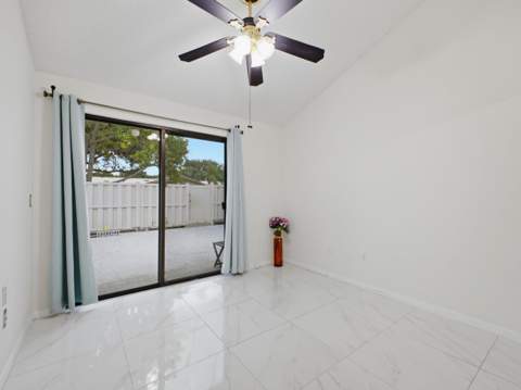 5933 Golden Eagle Circle, Palm Beach Gardens FL - photo 23 of 31