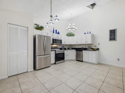 5933 Golden Eagle Circle, Palm Beach Gardens FL - photo 13 of 31