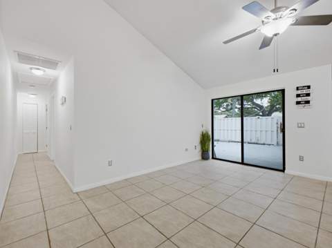 5933 Golden Eagle Circle, Palm Beach Gardens FL - photo 10 of 31