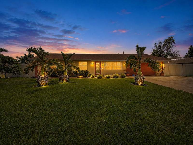 3 bedroom Single Family Residence at 3190 Starboard Drive, Hypoluxo Village 1, Lake Worth — photo 2