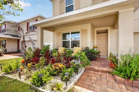 9517 Silver Sands Lane, Fort Pierce FL - photo 7 of 60