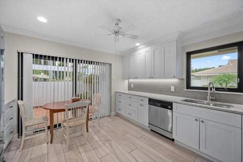 3636 Freshwater Drive, Jupiter FL - photo 10 of 23