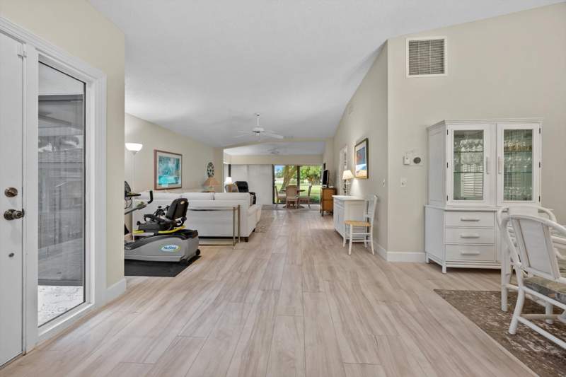 2 bedroom Villa at 3636 Freshwater Drive, Windward At Jonathans Landing, Jupiter — photo 4