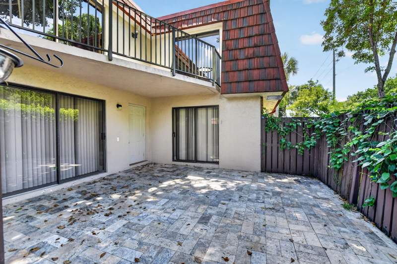 3 bedroom Townhouse at 8558 Boca Rio Drive, Village At Boca Rio Ph 1, Boca Raton — photo 3